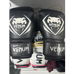 Оригинальные Боксерские перчатки Venum 12 унций иск кожа
